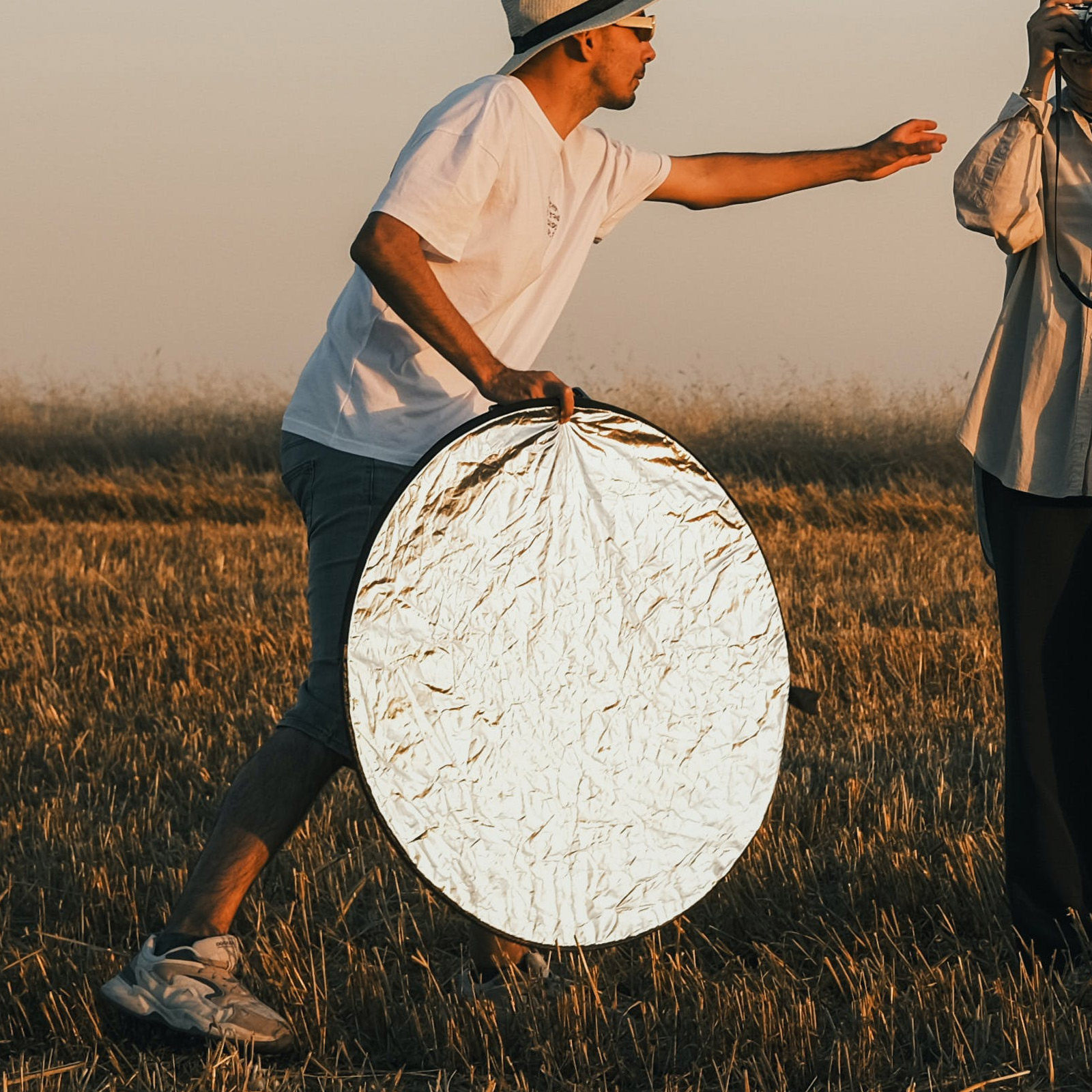 Photography Lighting Reflectors - 5-in-1 Folding Light Reflector for Photography